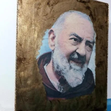 Il Borgo Del Capitano Oda ve Kahvaltı *